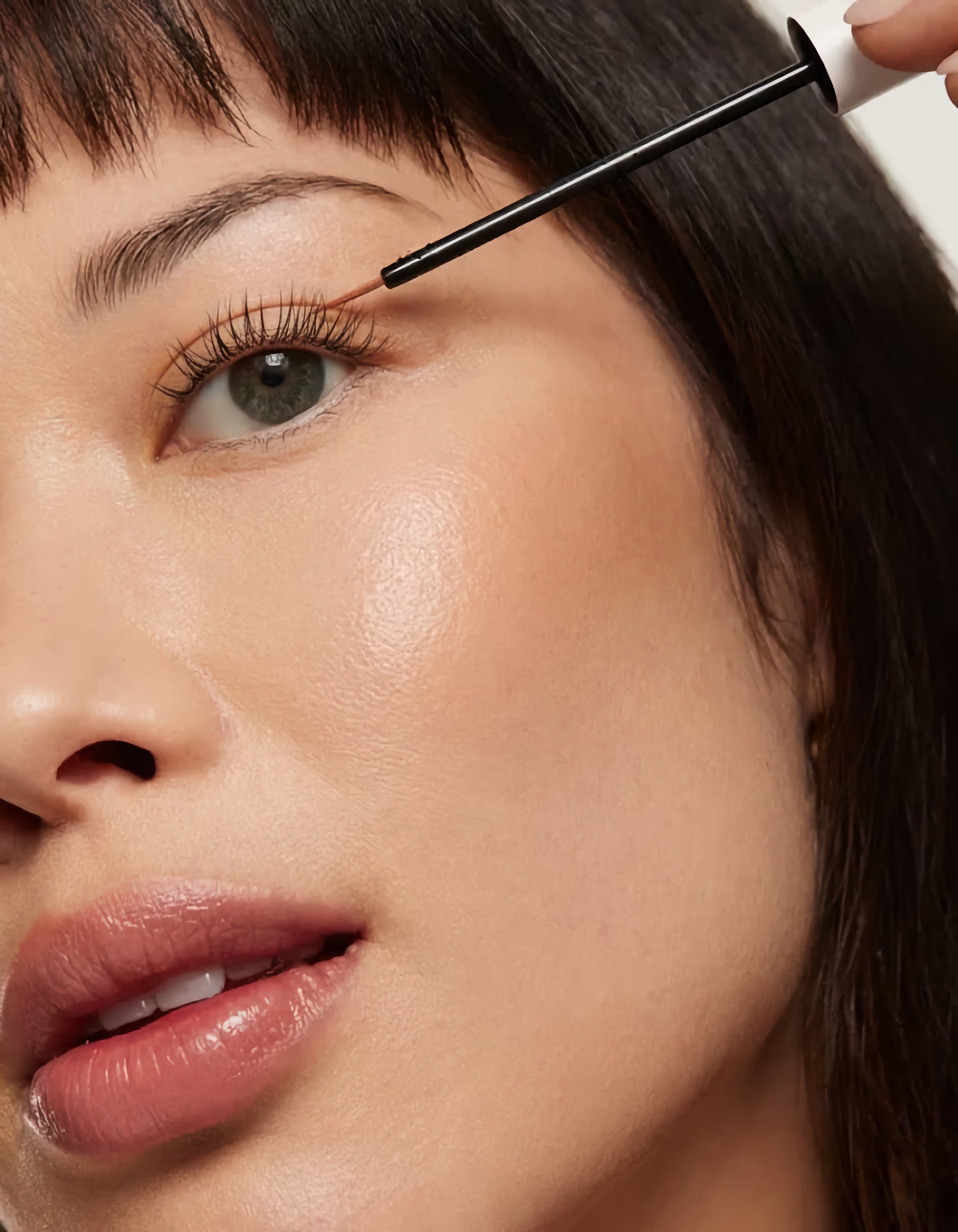 Revoluția frumuseții naturale: de ce formula fără parabeni este viitorul